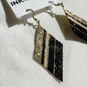 NWT Never Worn Ink & Alloy Earrings